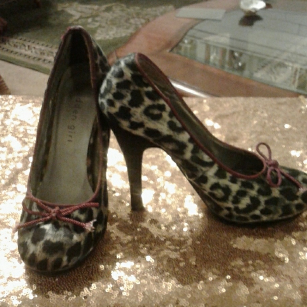 Shoe